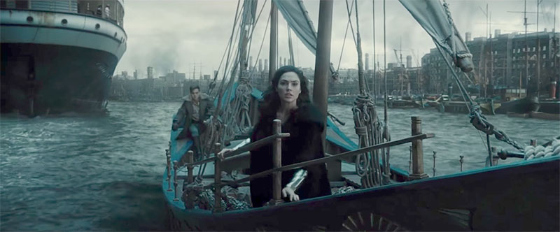 wonder woman river thames