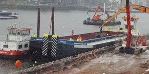 tideway barge churchill carnwath road