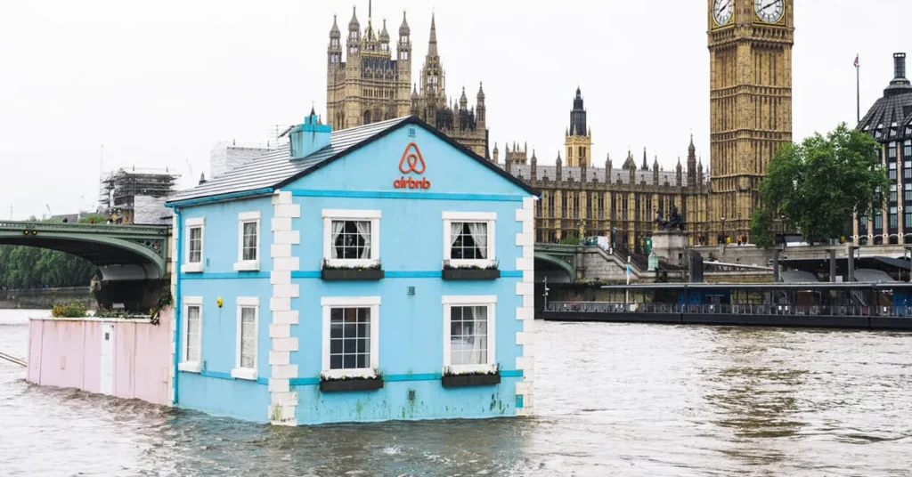 airbnb floating house river thames