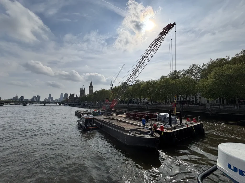 sidney l crane barge
